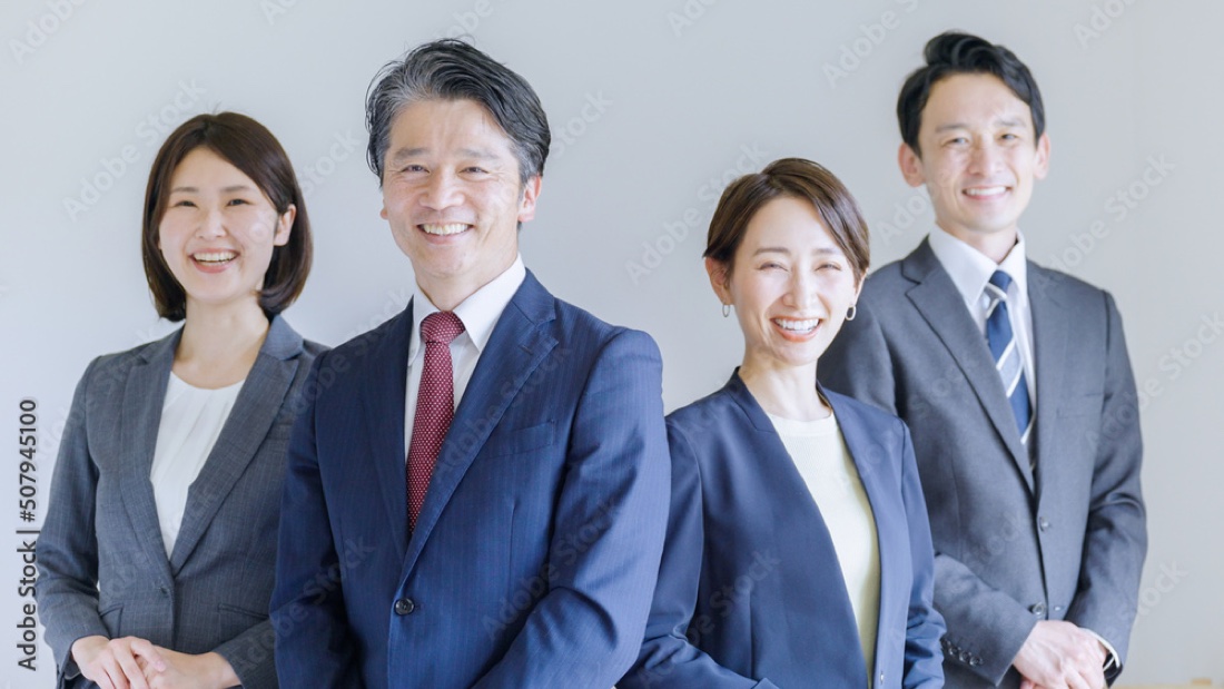 コンテンツ・HR企業 様 × Emooove